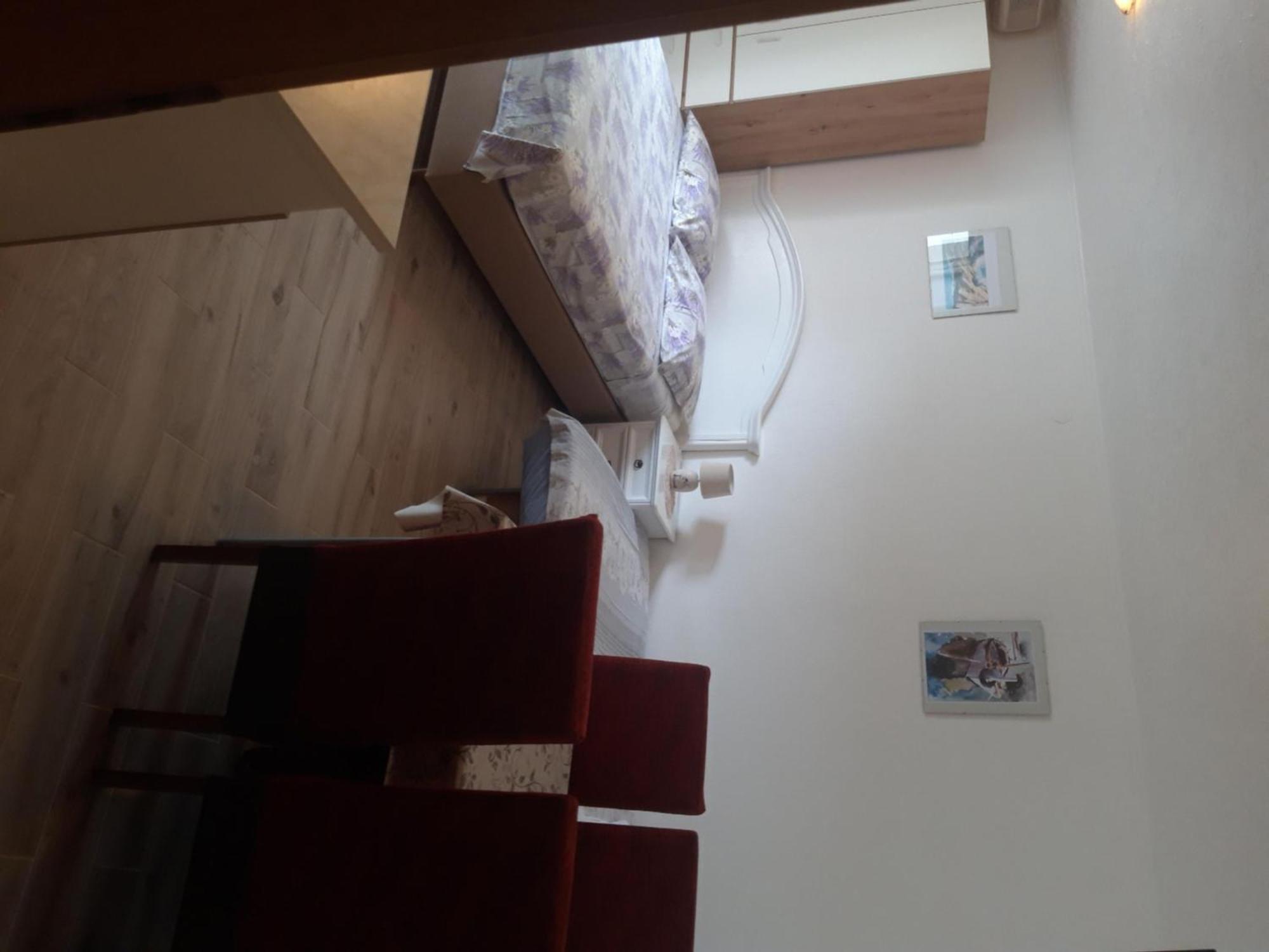 Rooms Nikola Tučepi Buitenkant foto